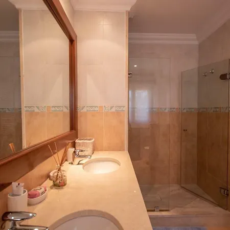 Villa Luxury Beachside In Los Monteros