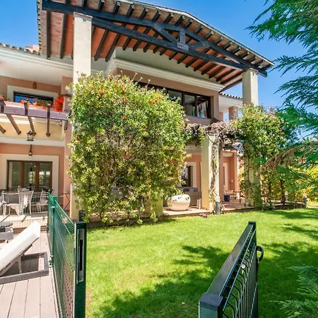 Luxury Beachside In Los Monteros Marbellac