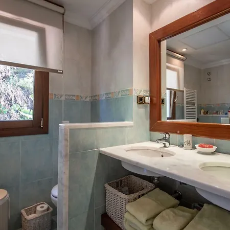 Luxury Beachside In Los Monteros Villa *